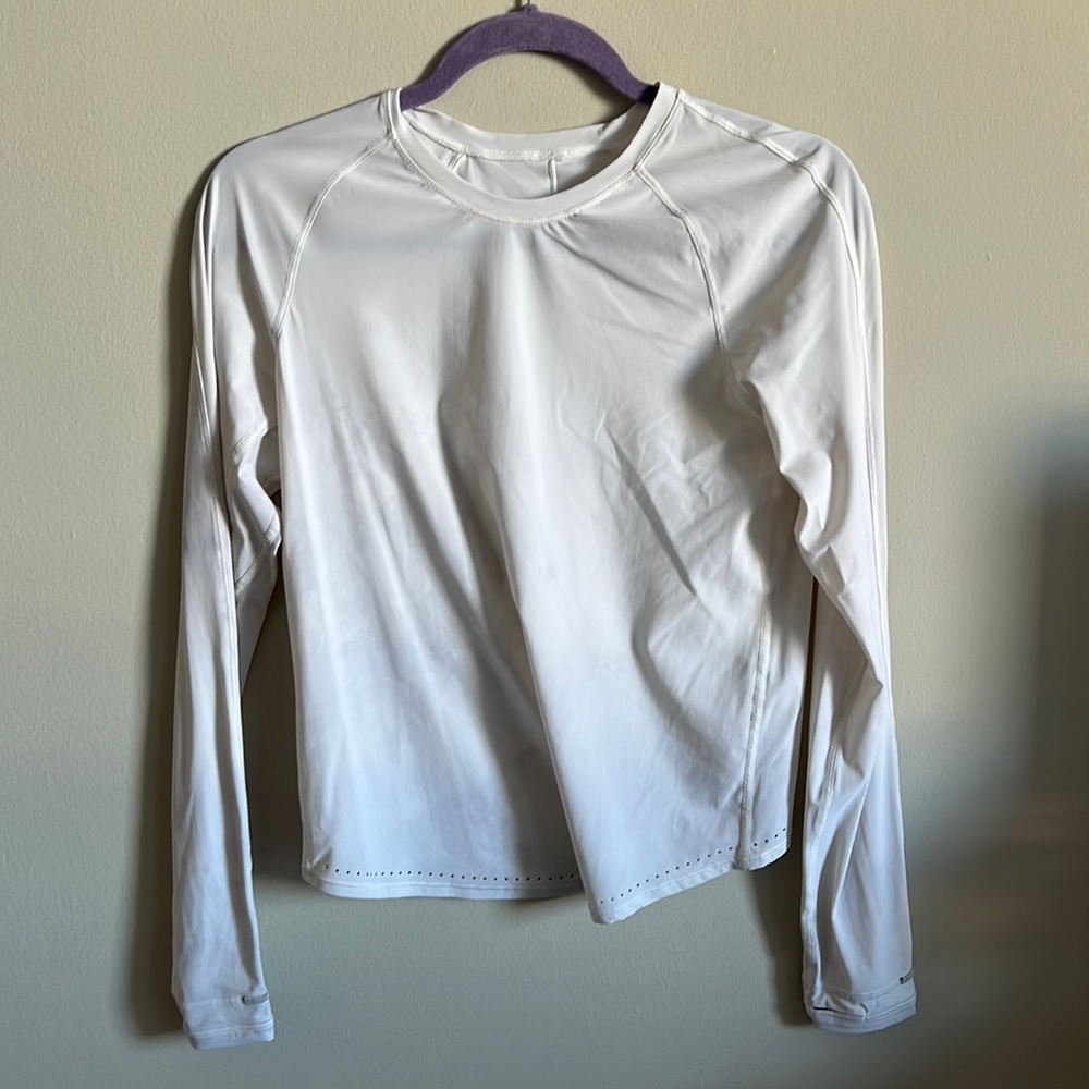Light weight, sweat wicking fabric